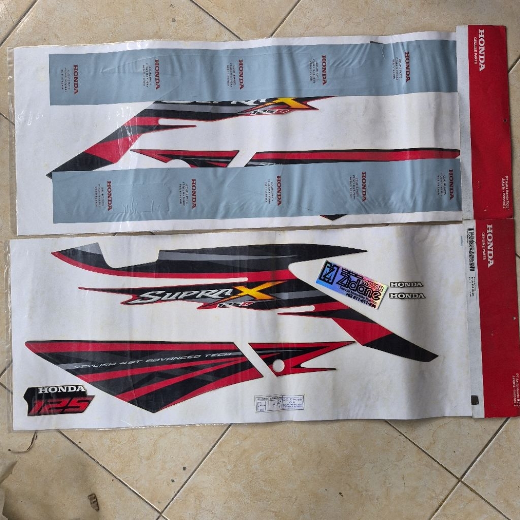 striping stiker les full body honda supra x125 x 125D merah original AHM 871X0-KVL-N30ZC