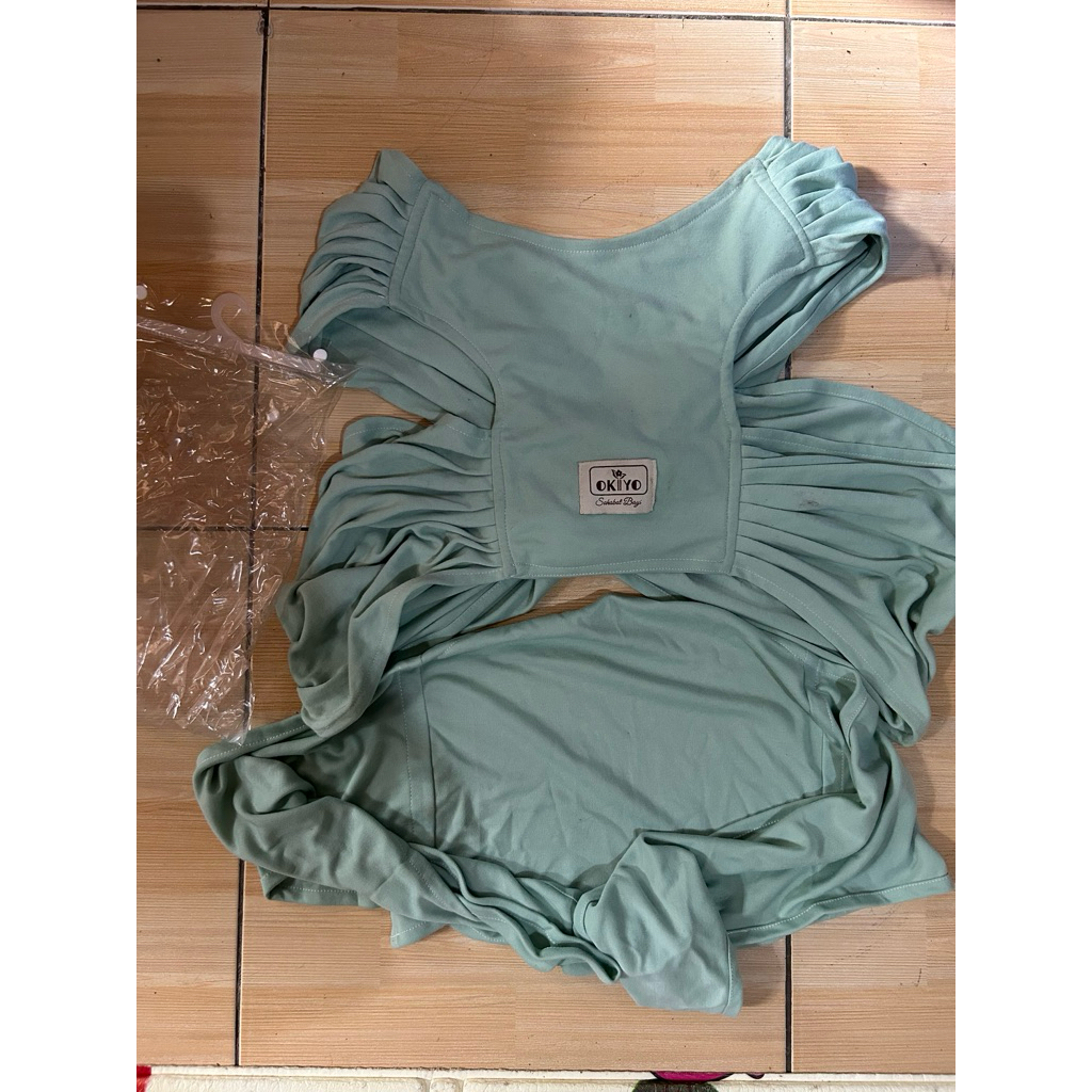 [PRELOVED] Gendongan M-Shape Instan