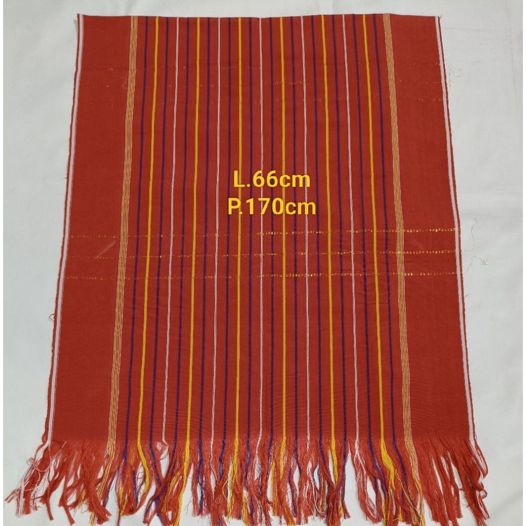 Uis beka buluh pakaian adat karo