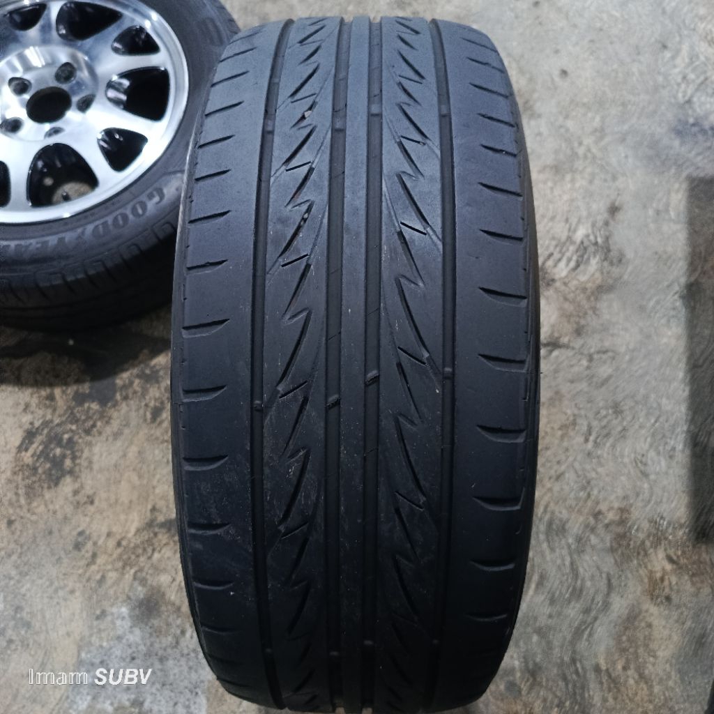 Ban 225/45R17 Bridgestone Techno