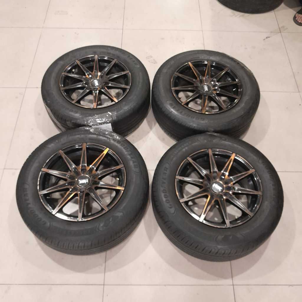 Paketan velg mobil bekas copotan racing hsr innova ring 15 lebar 6,5 et42 pcd 5x114,3 ban 205/65 r16