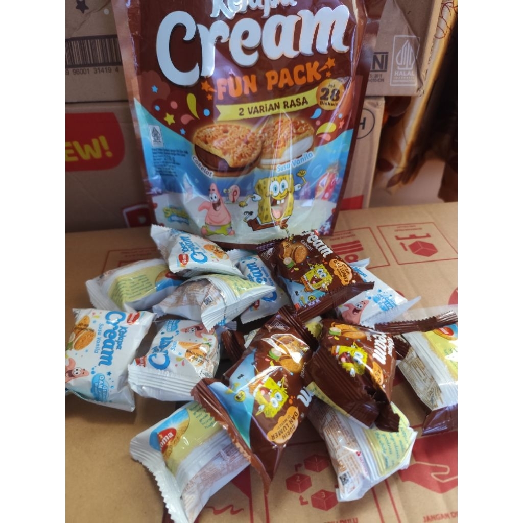 roma kelapa cream fun pack biskuit coklat dan vanila pouch 285gr