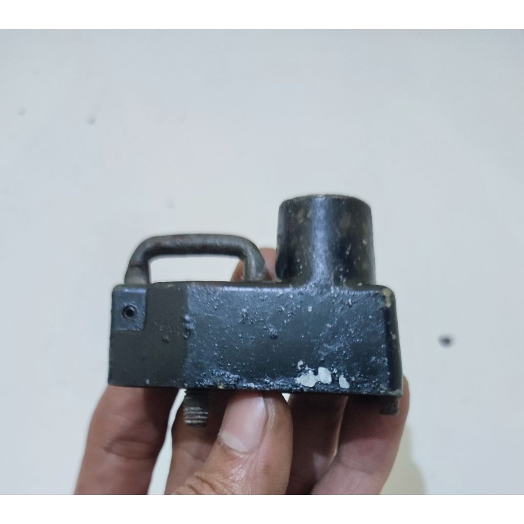 Kunci Pengaman Pengait Helm Yamaha Rx King Spesial Original Copotan Motor