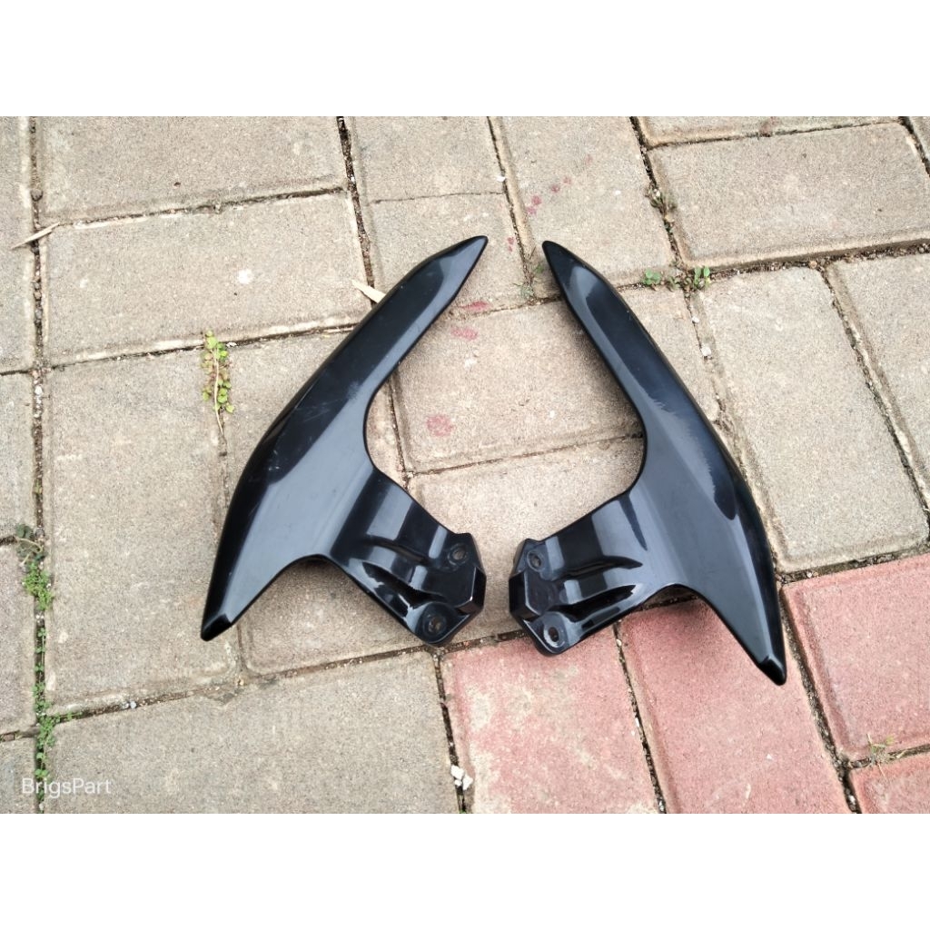 behel begel pegangan jok belakang yamaha xride x ride 125 led BY8 original