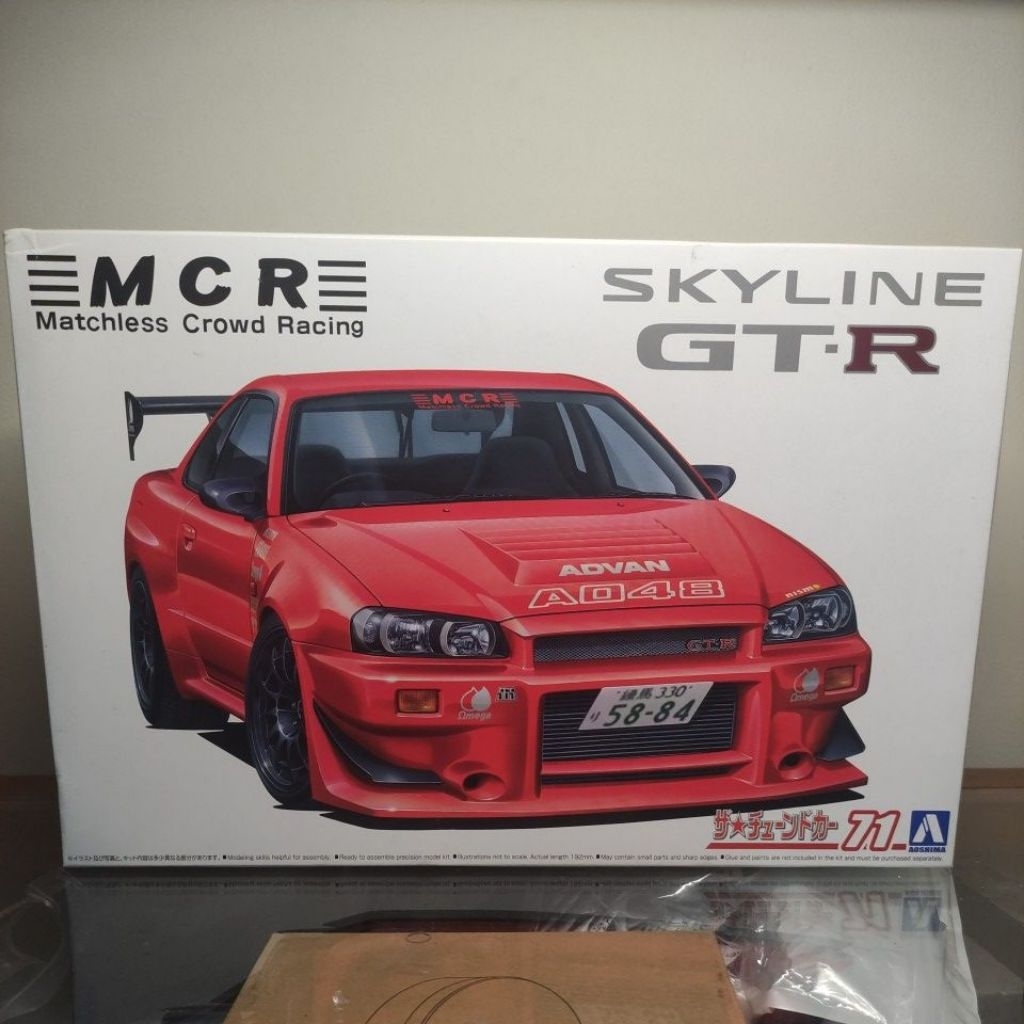 model kit mobil skala 1/24 aoshima nissan skyline r34 mcr