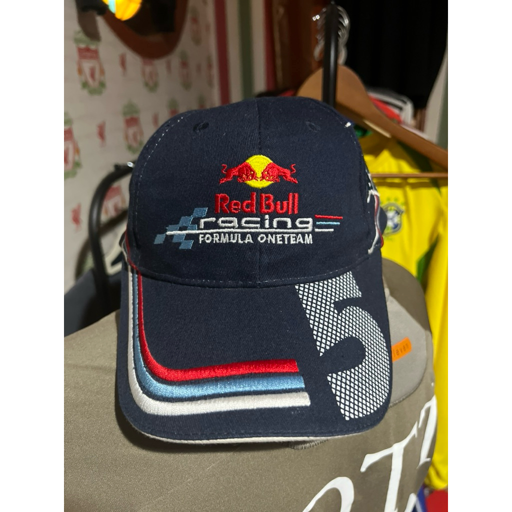 Topi F1 Redbull racing Sebastian Vettel