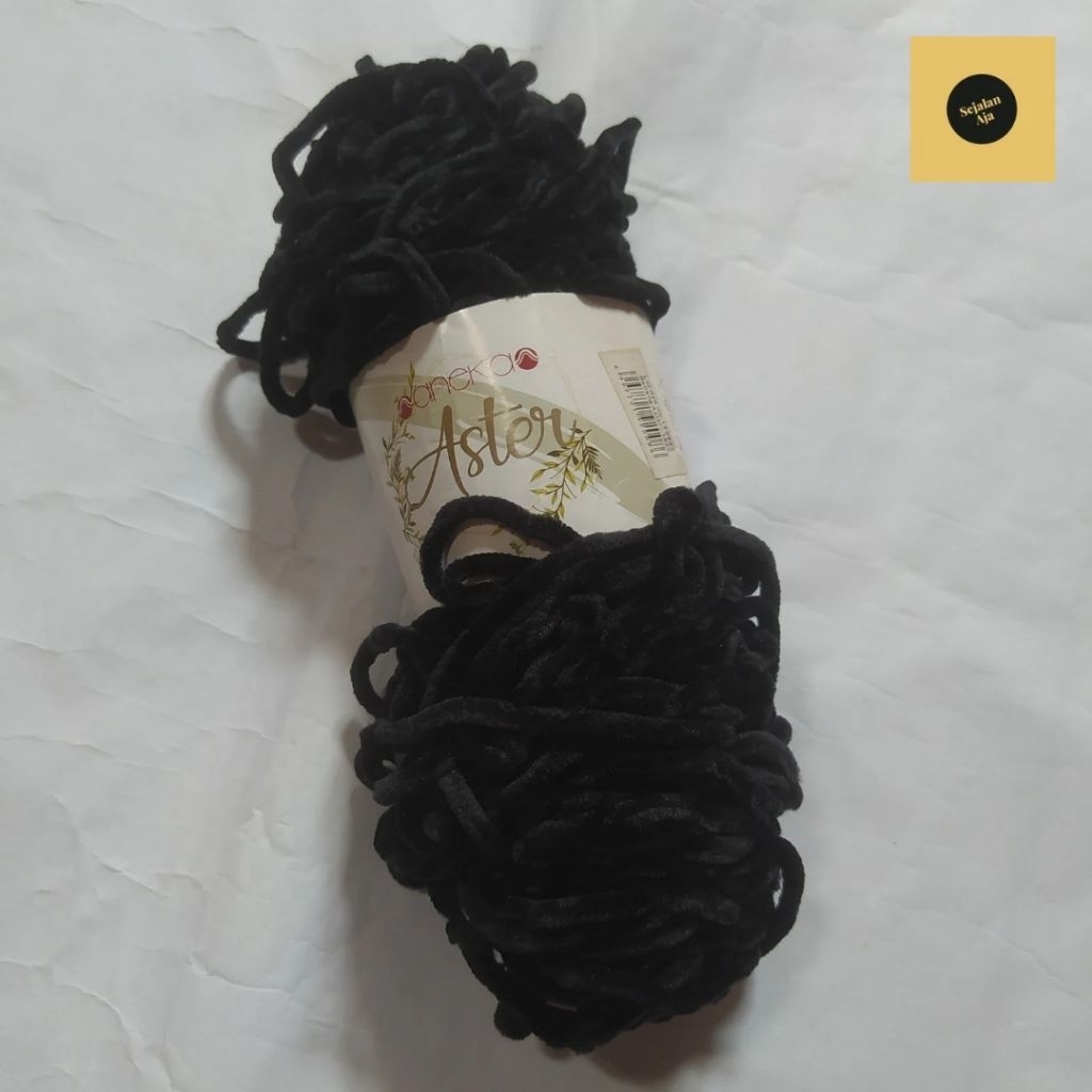 BENANG RAJUT ANEKA ASTER HITAM