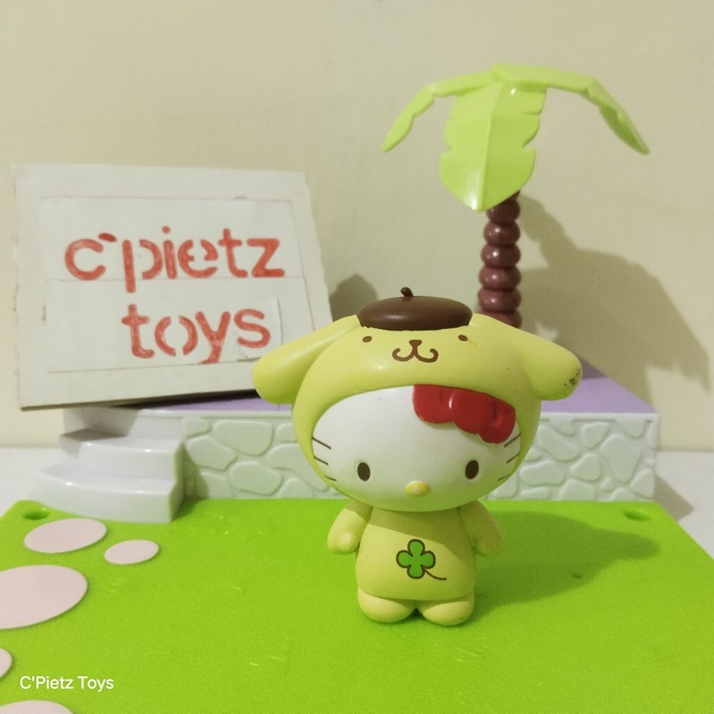 Sanrio Characters Pompompurin Mini Figure  - Yoshinoya Indonesia (Second/Preloved)