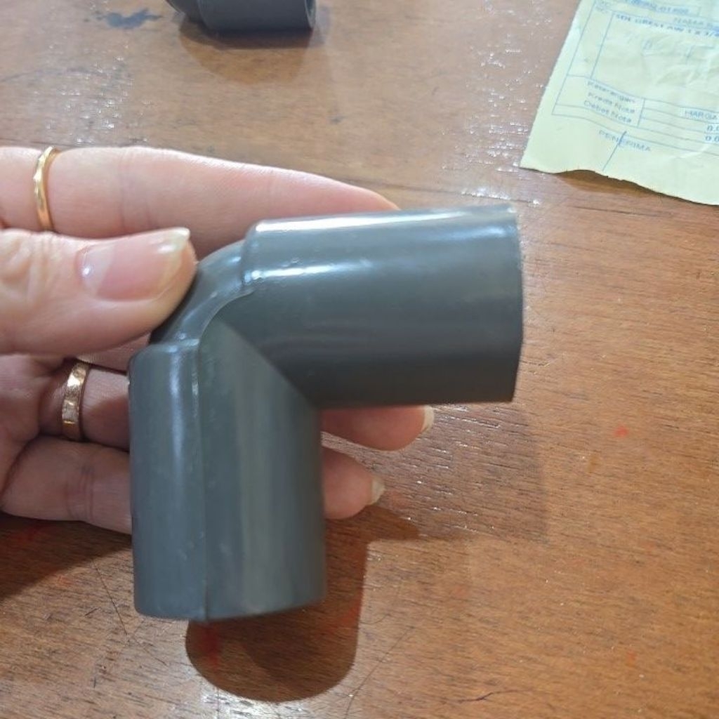 sambungan pipa L 3/4in / knee grest 3/4 / sambungan paralon L 3/4