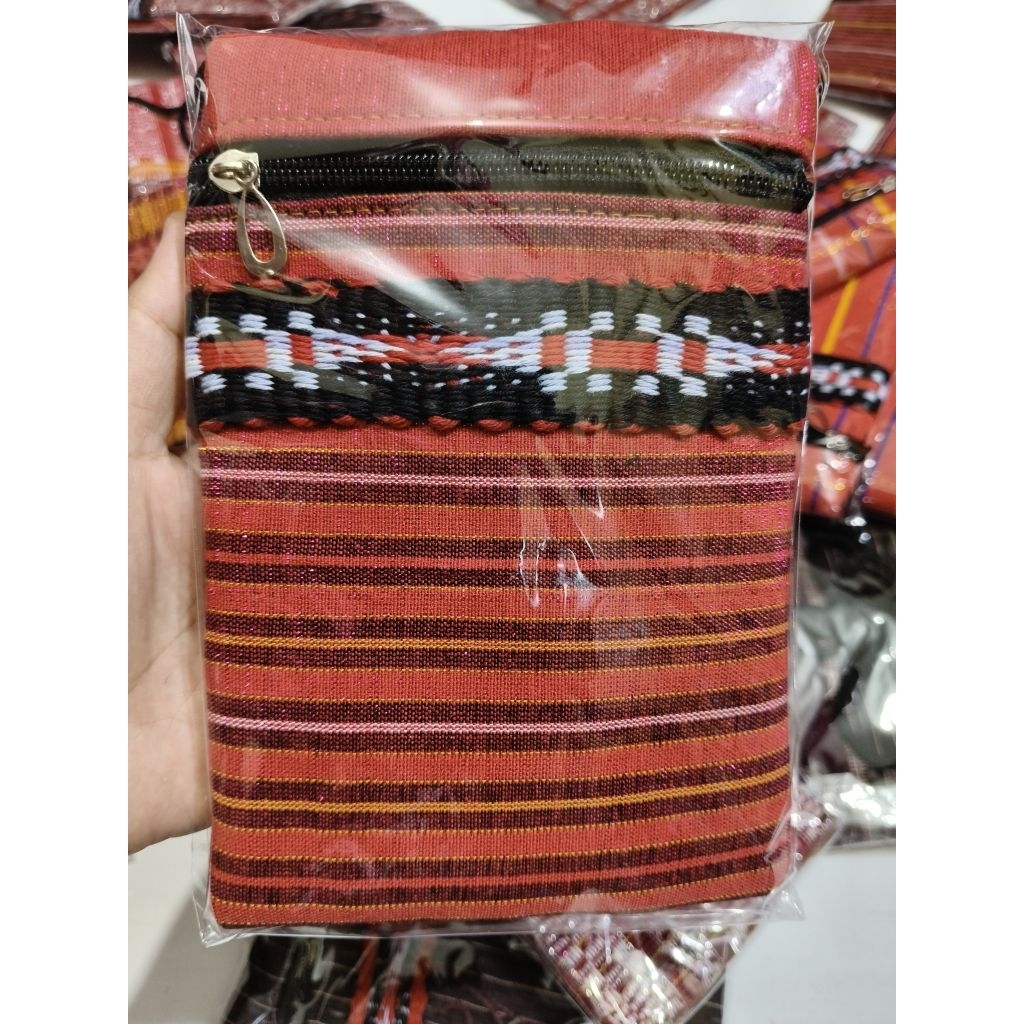 Tas selempang mini bahan ulos Batak
