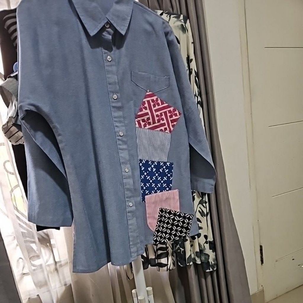 Kemeja Batik Kekinian Aqila Clothing