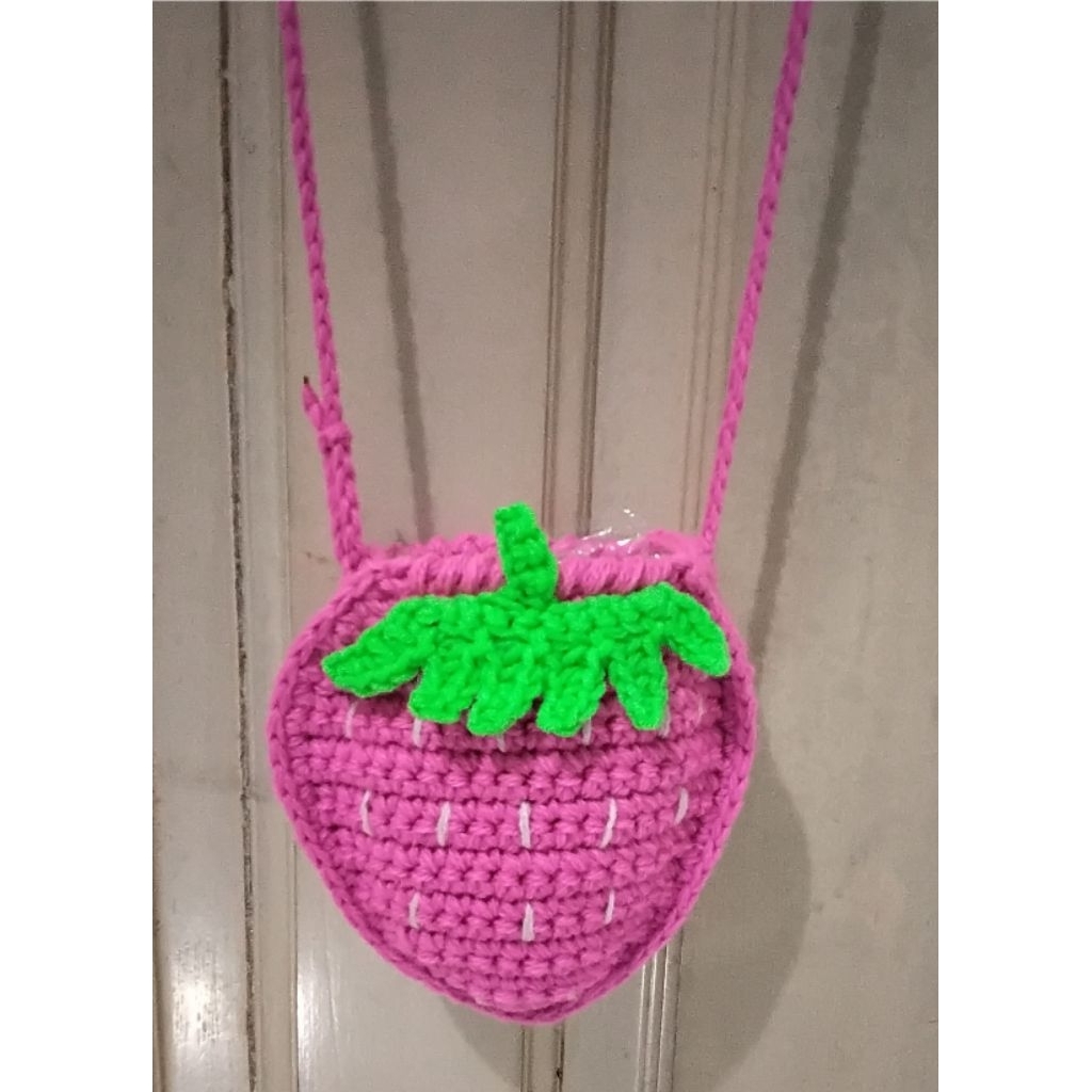 Amigurumi,  tas rajutan, tas anak-anak,  tas strawberry,  tas kecil untuk pesta, hadiah, kado ulang 