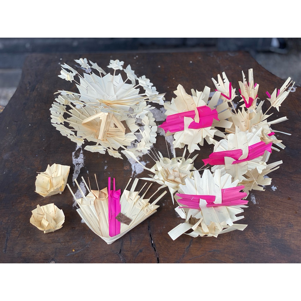 ( BUSUNG IBUNG ) SAMPIAN AYABAN TUMPENG 5 / sampian otonan / sampian ayaban TUMPENG 7