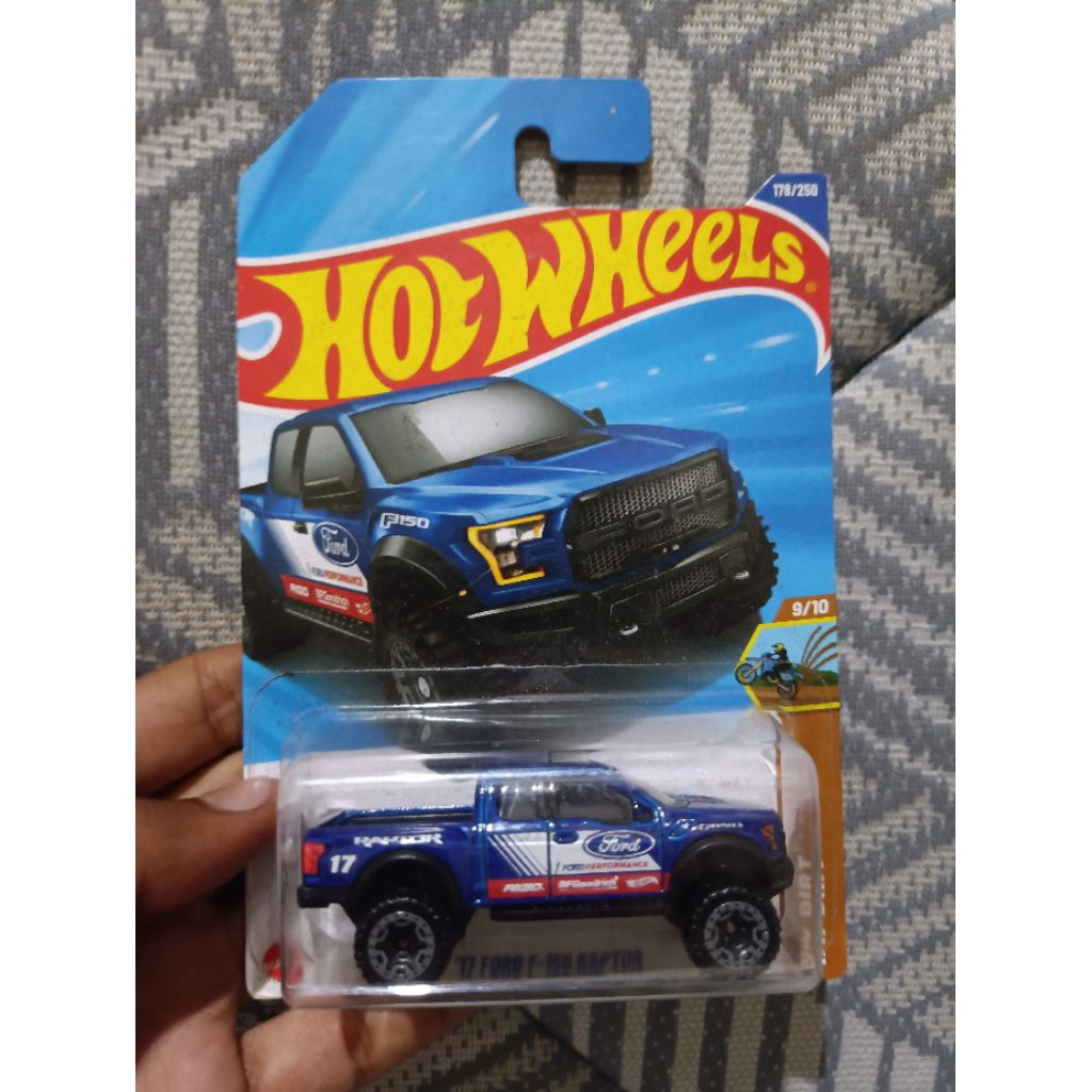 hotwheels 77 ford f150 raptor