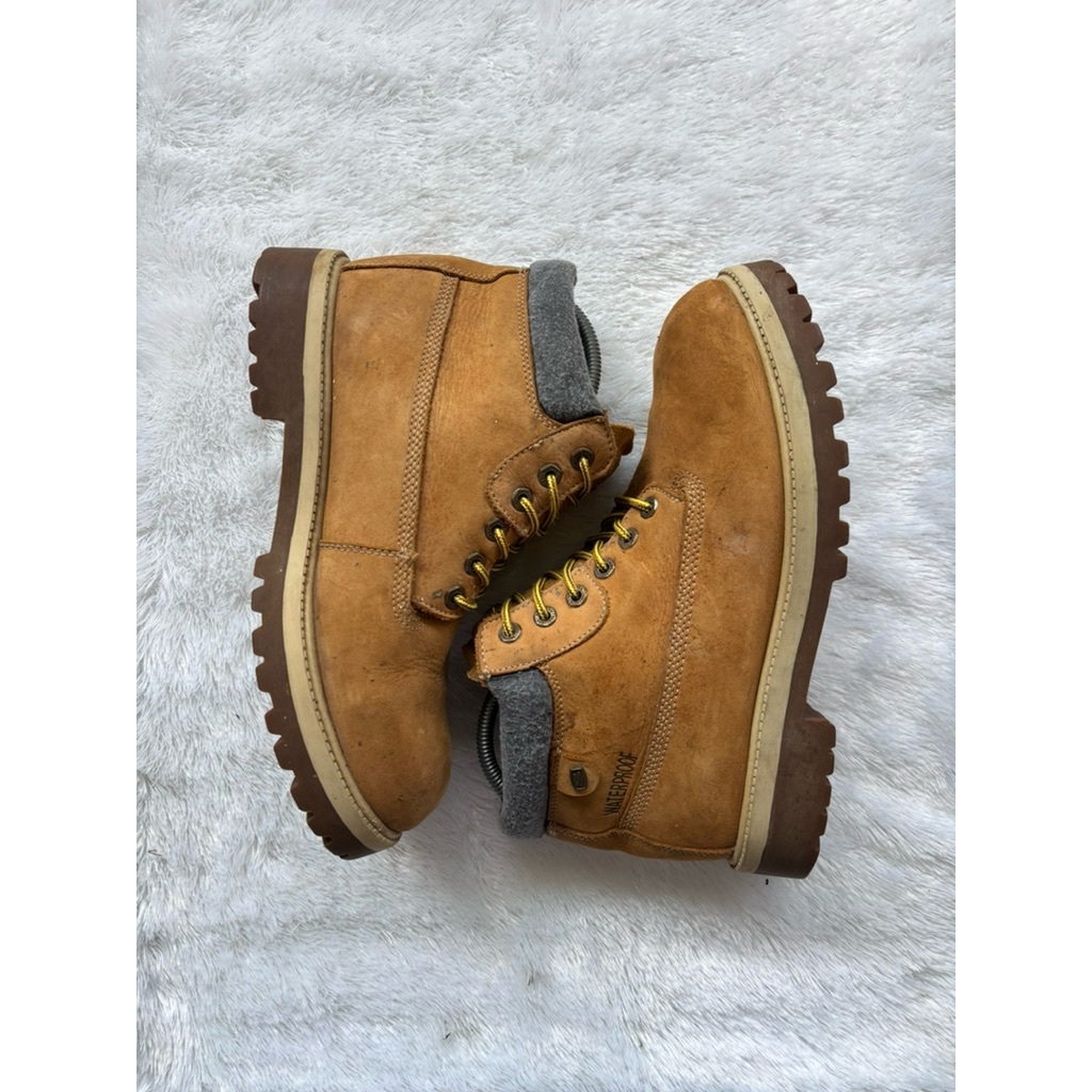 sepatu skechers boots yellow size 44,5