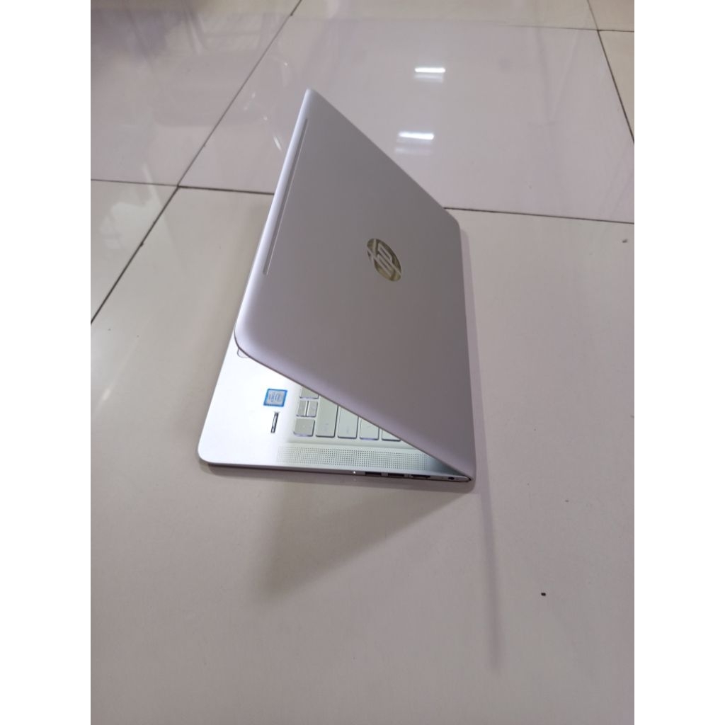 laptop hp envy 13 super slim body full metall core i7-6500u-8gb-ssd 256gb