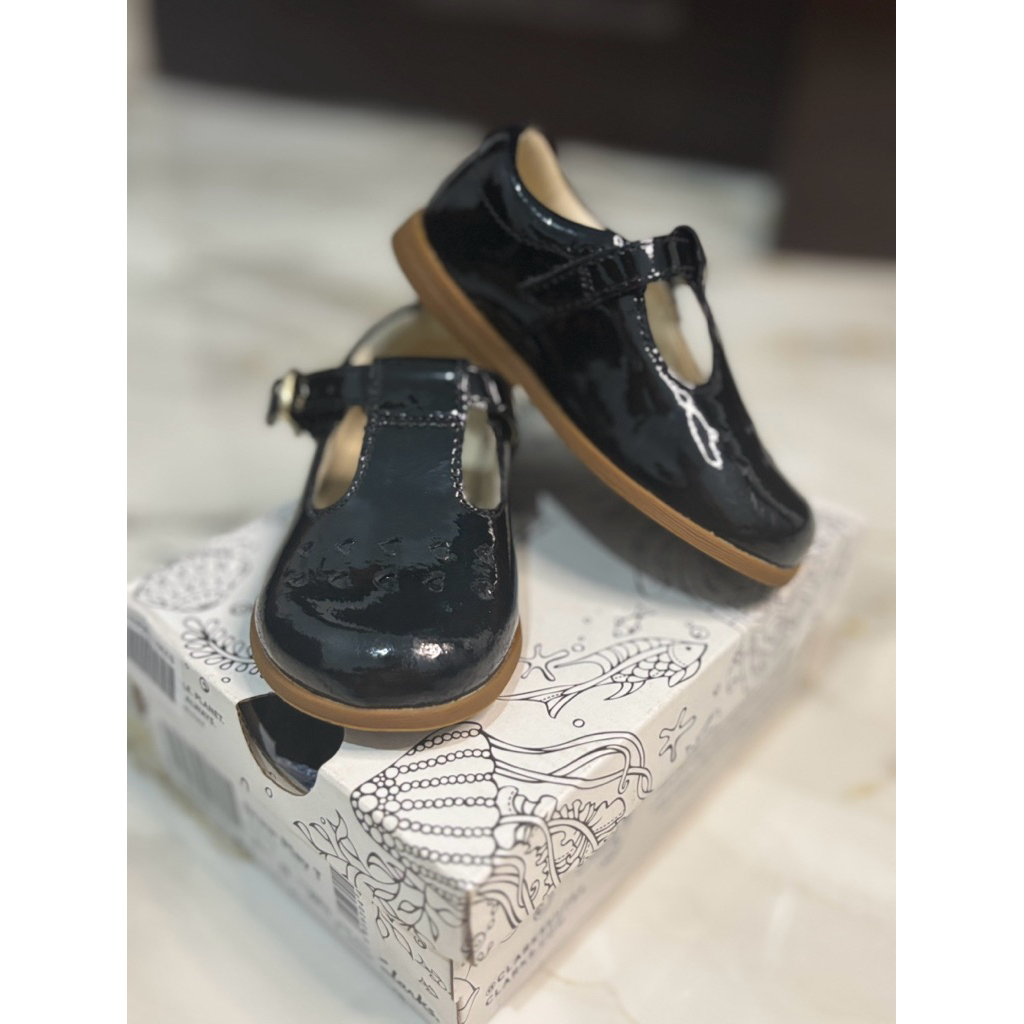 SEPATU ANAK PEREMPUAN HITAM CLARKS
