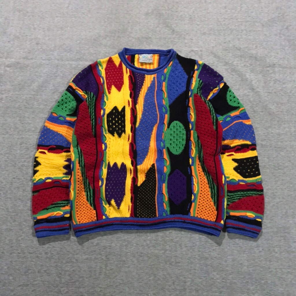 coogi knitwear size L (Ld112cm)