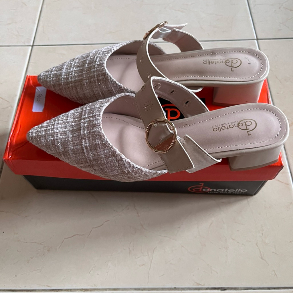 [ Preloved ] Sepatu Wanita Mules Donatello
