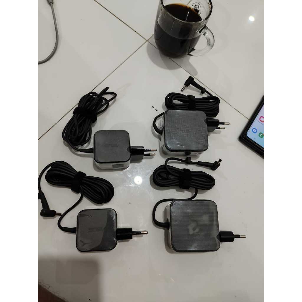 CHARGER ASUS COPOTAN DARI LAPTOP BARU LUBANG KECIL
