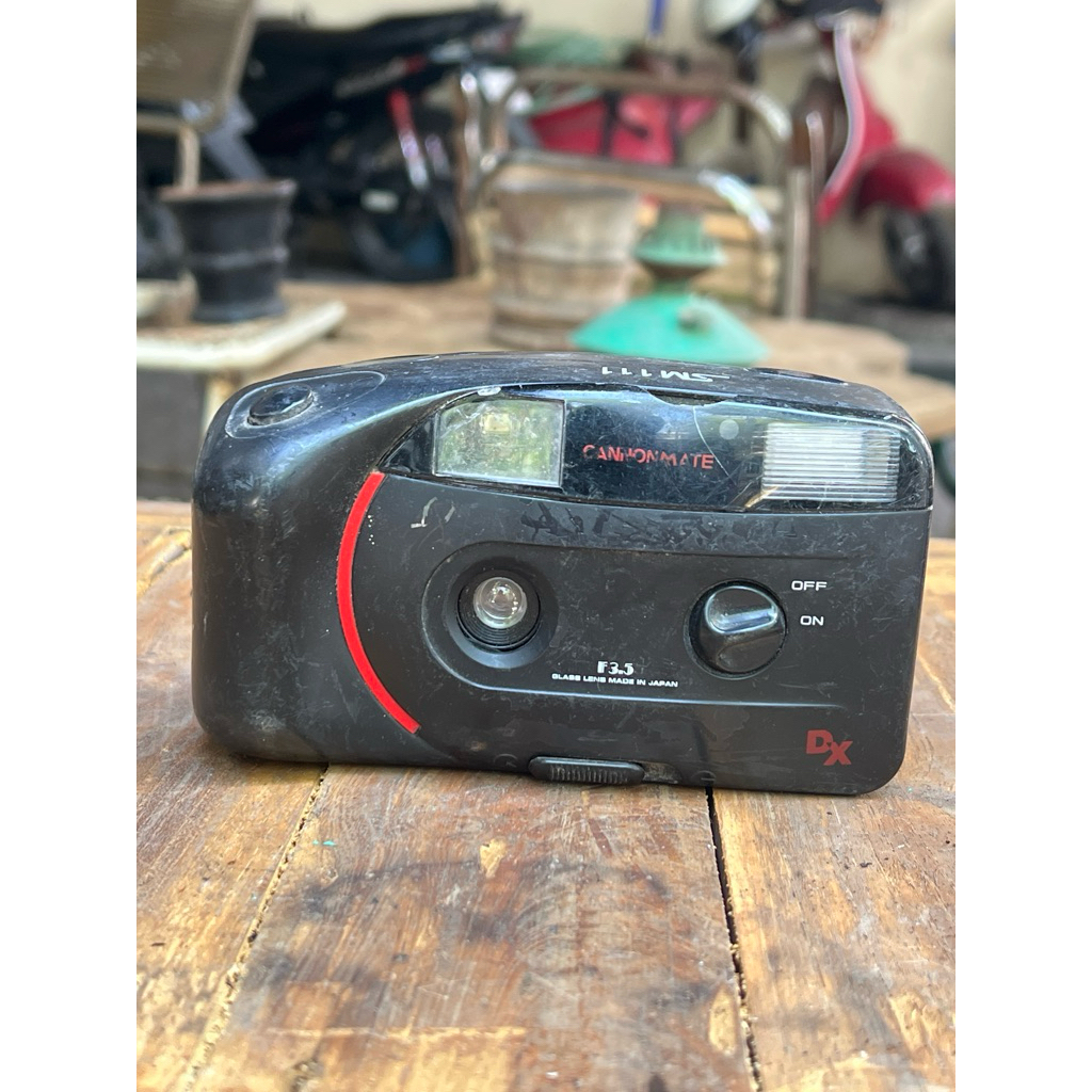Kamera Poket Film / Pocket Camera Analog for Display, Canon Mate SM 111