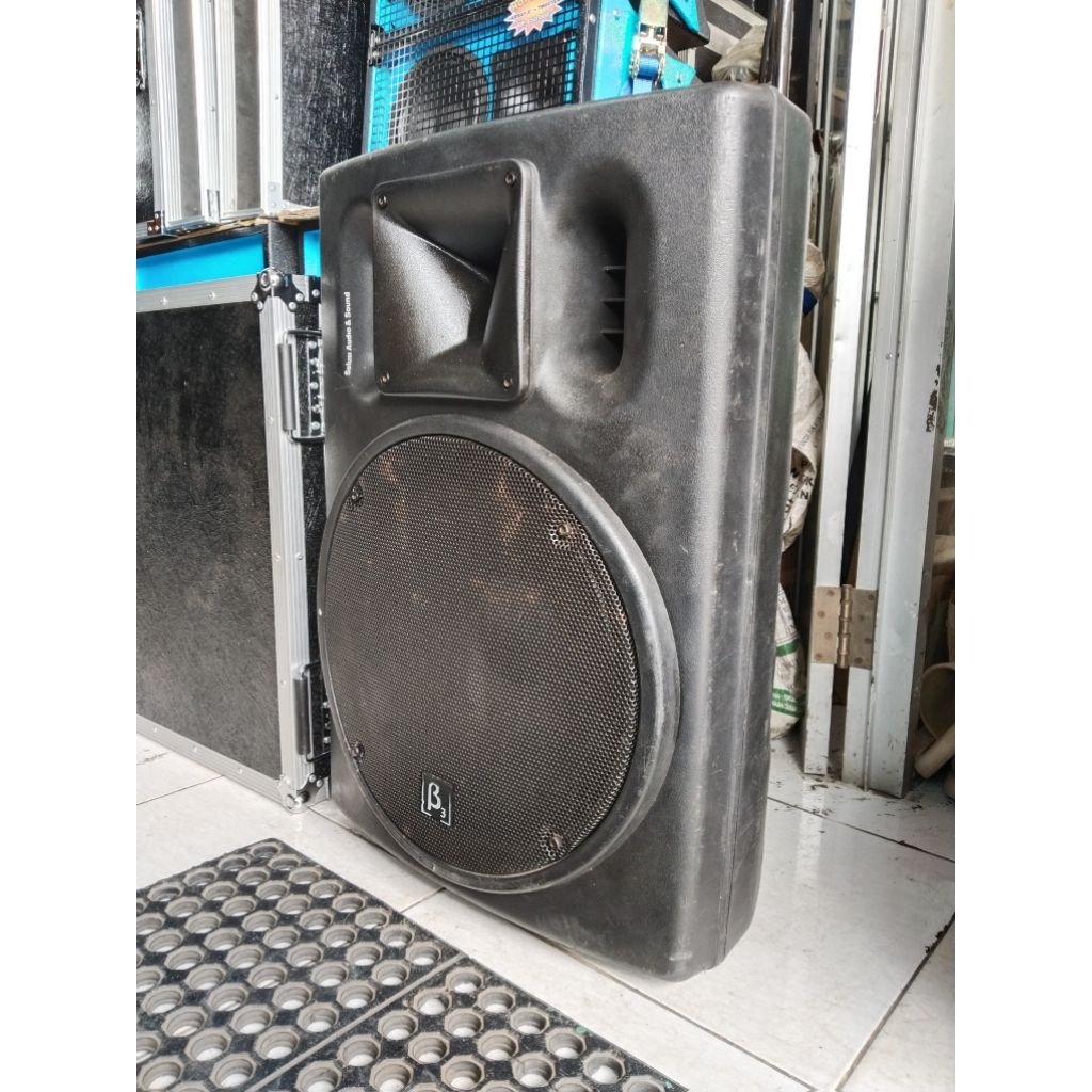 Seken Normal B3 Betatri U15A U 15A Speaker Aktif 15 Inch free packing kayu