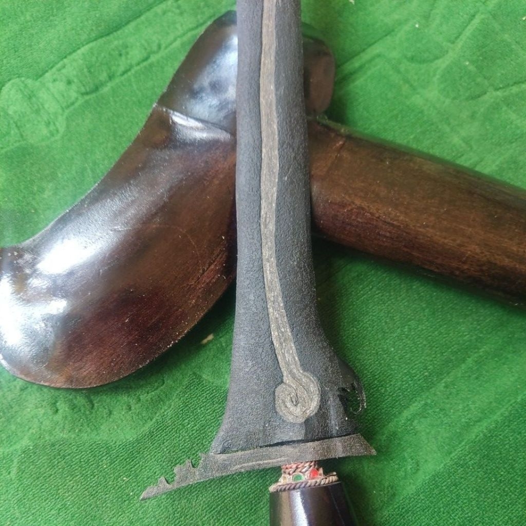 Keris Dhamar murup (lintang kemukus)