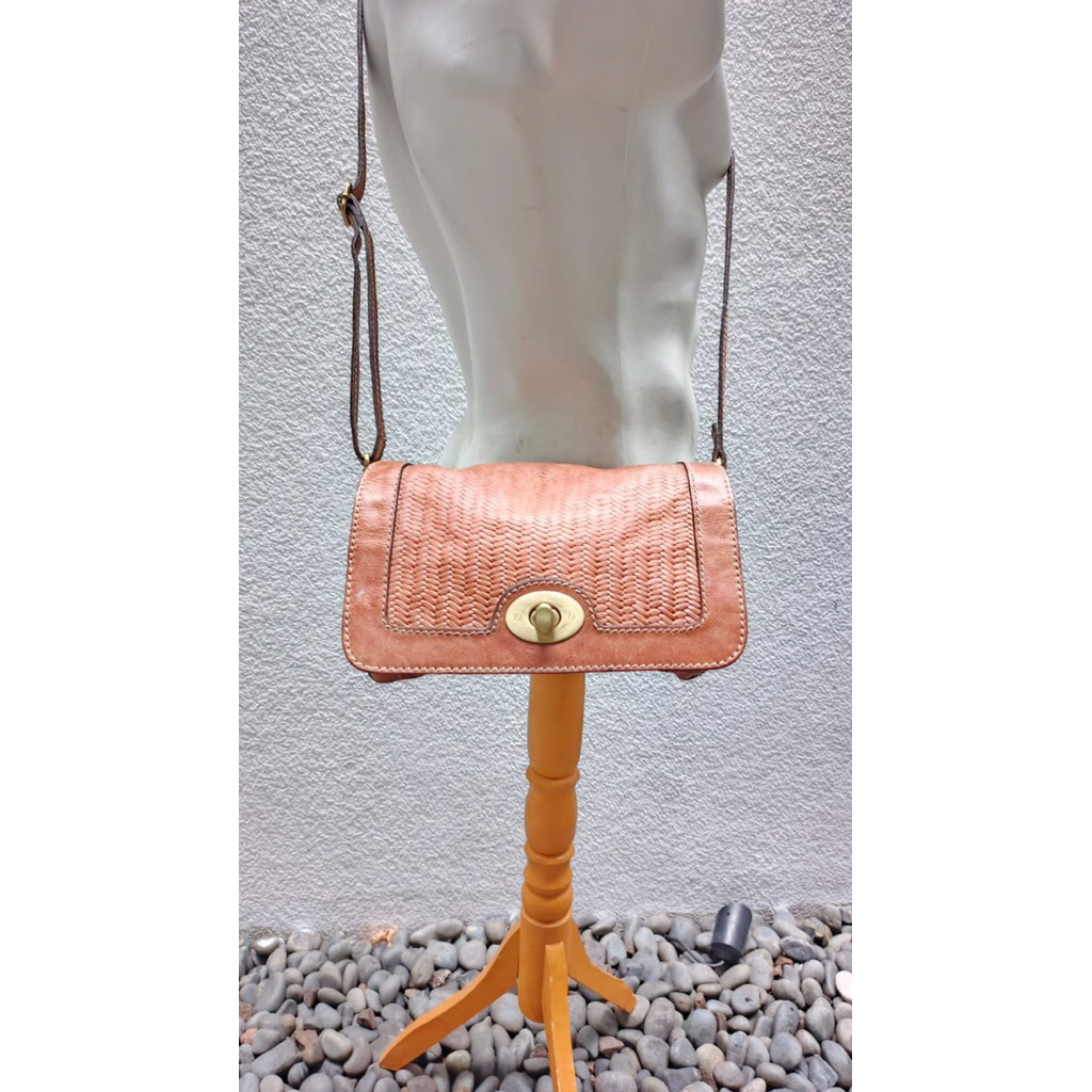 colorado crossbody bag sling anyam coklat tan