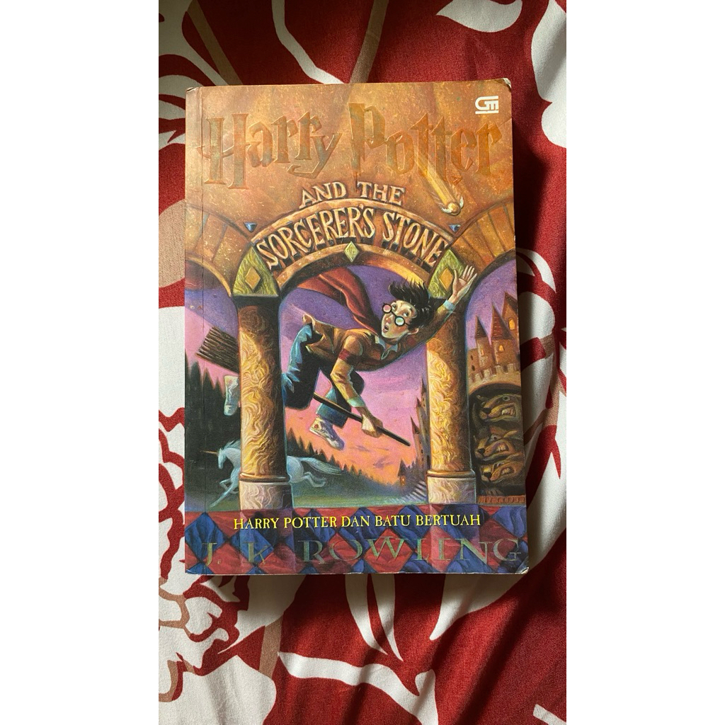 Novel Harry Potter dan Batu Bertuah Bahasa Indonesia Ori Cetakan Pertama Harry Potter and The Sorcer