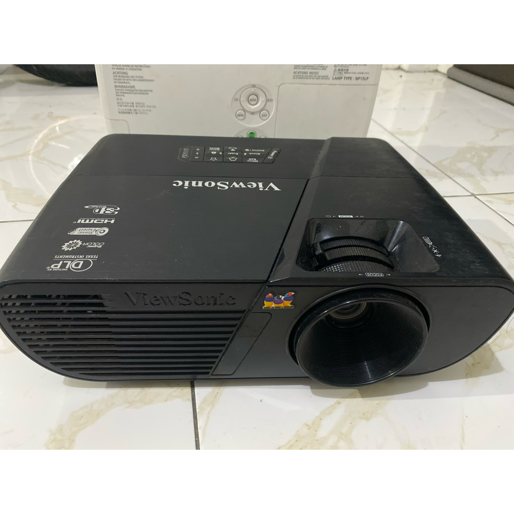 proyektor viewsonic pjd5155 HDMI