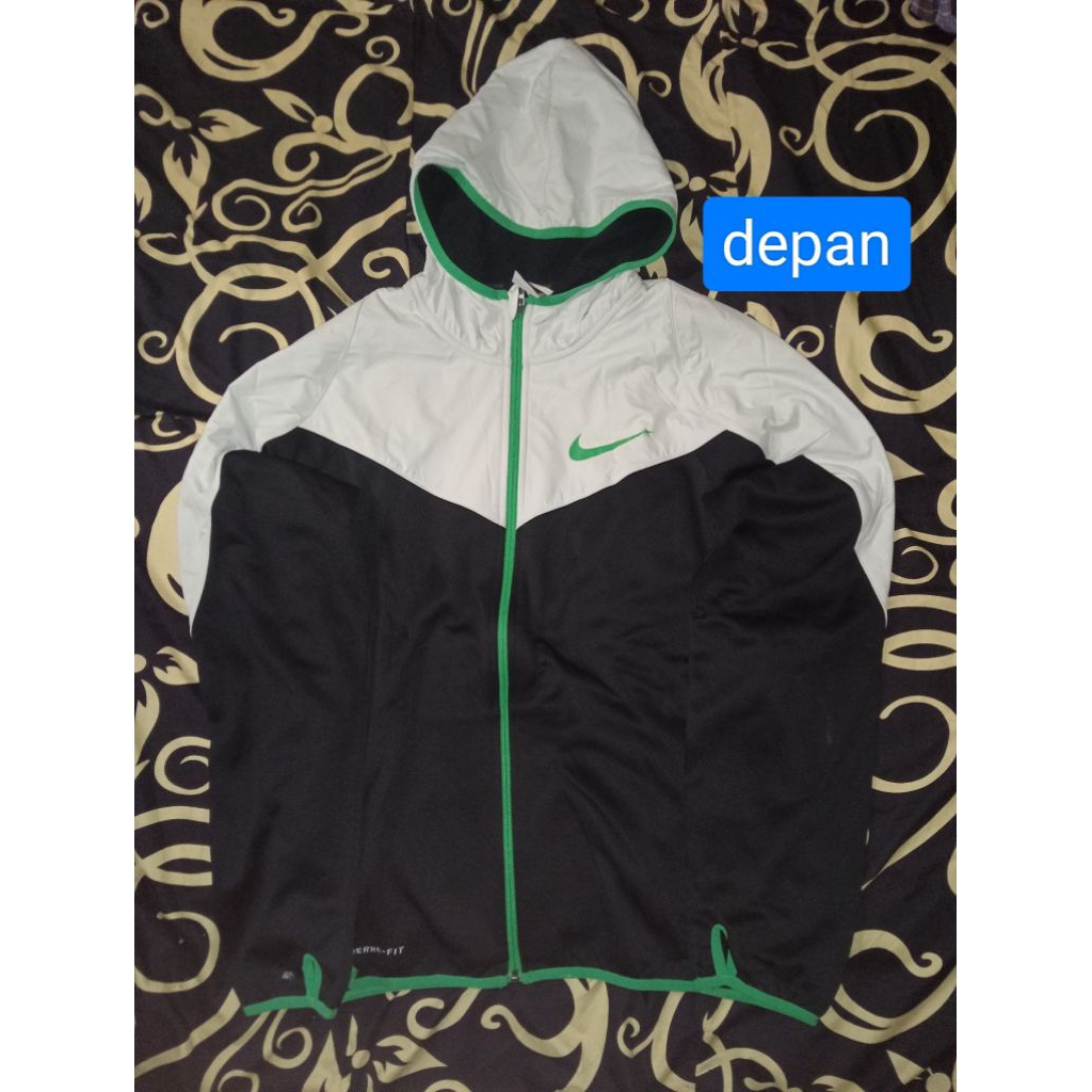 JAKET PARASUT/JAKET OLAHRAGA NIKE ORI PRIA WANITA cocok buat jooging dan olahraga lainnya
