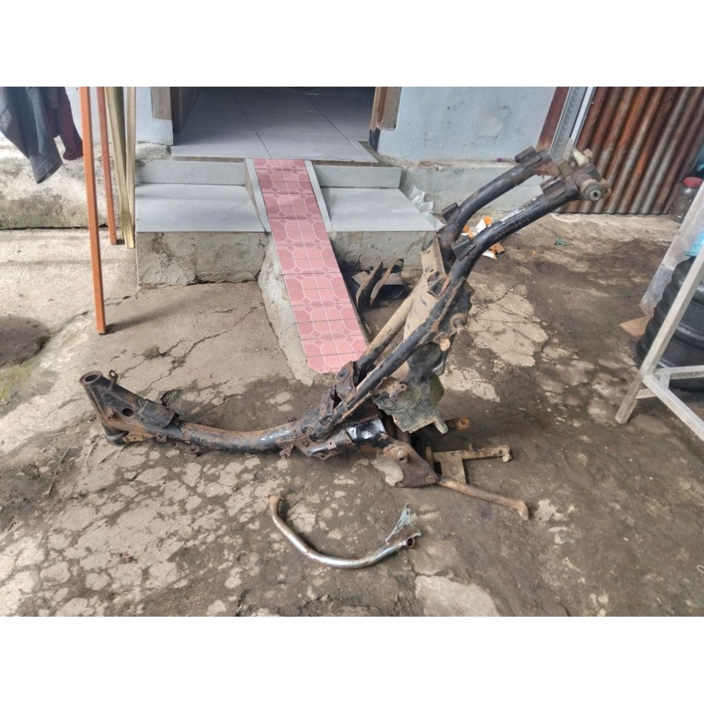 Rangka set jagang tengah Yamaha Alfa original
