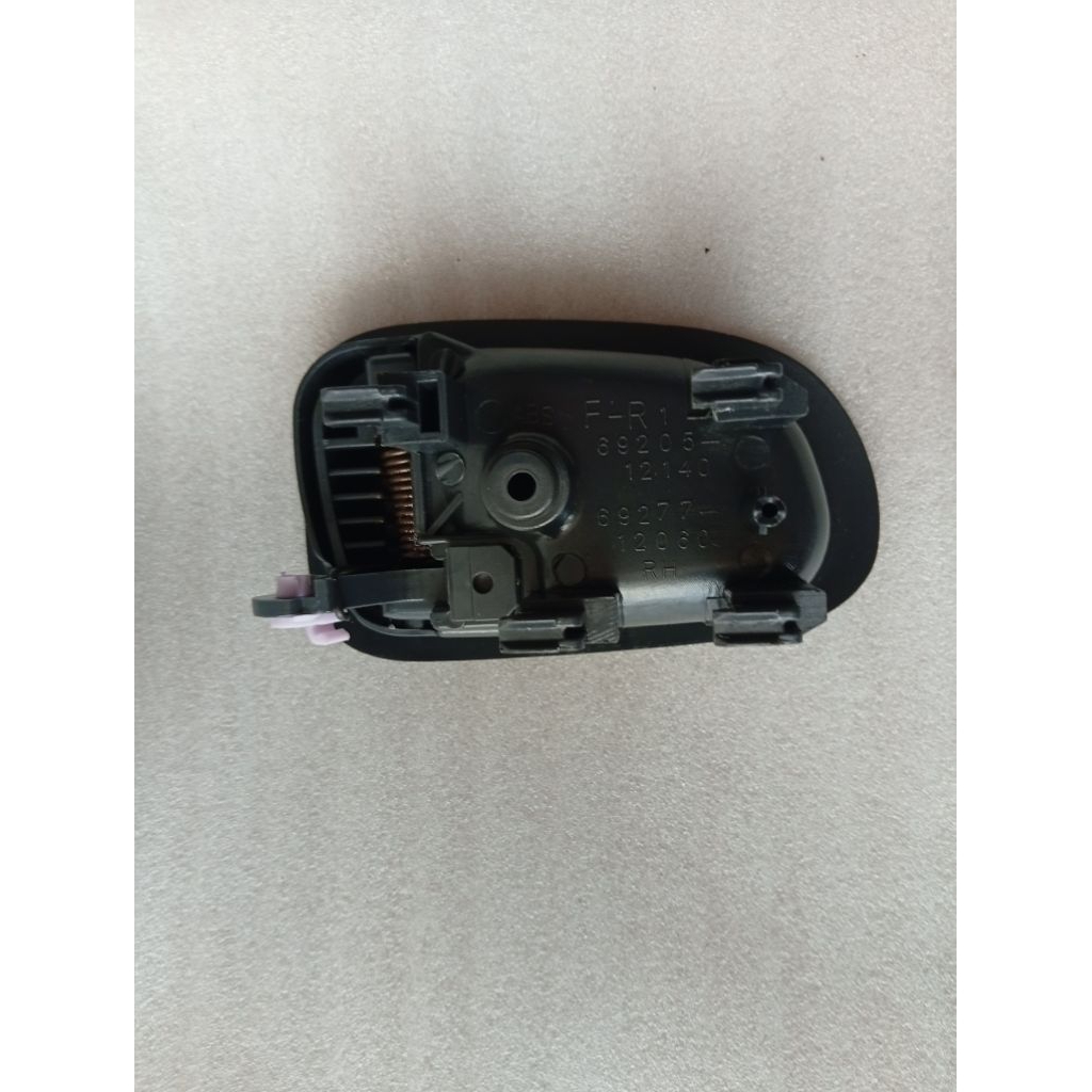 Handle pintu bagian dalam kanan untuk toyota Corolla great