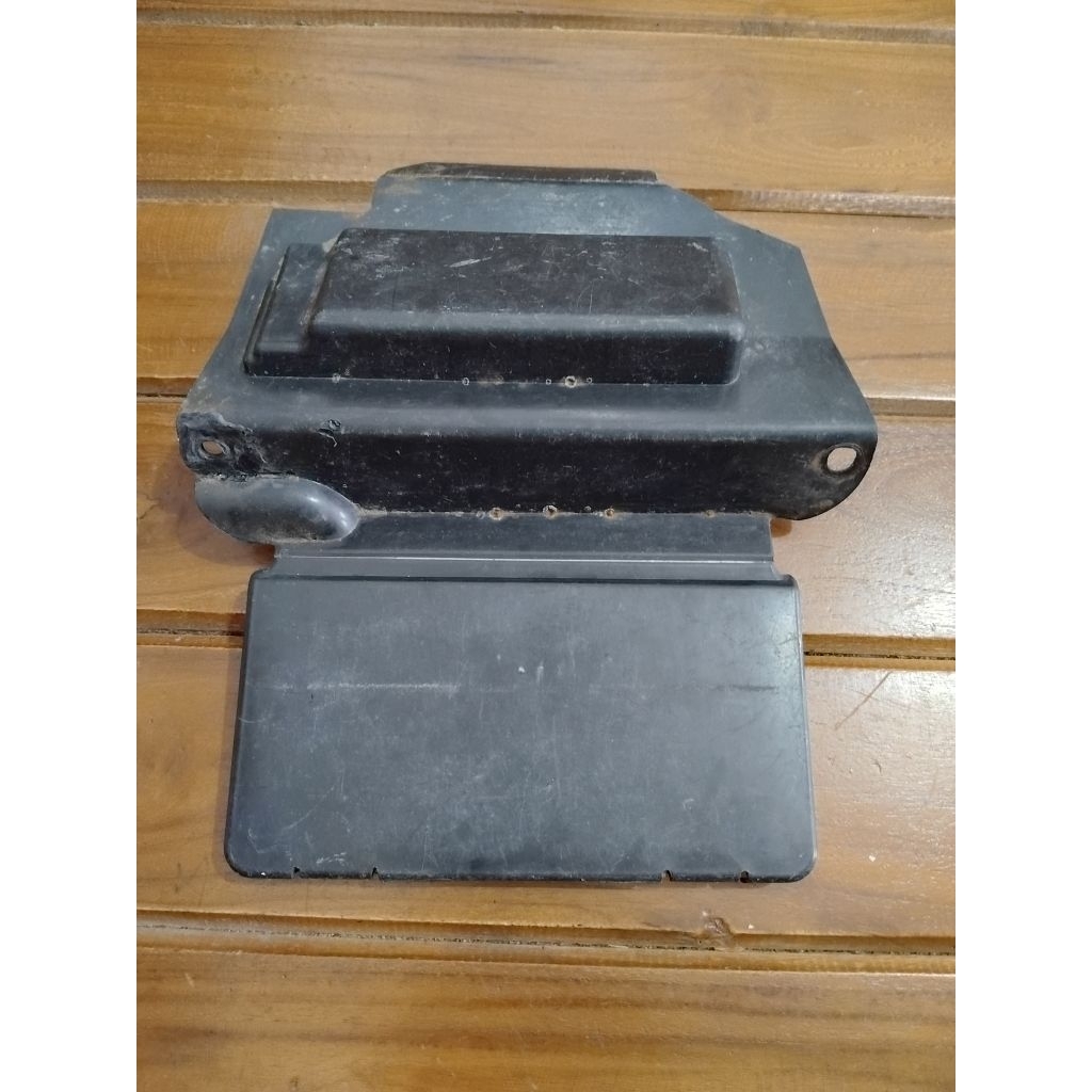 cover tutup accu/aki honda supra x 125 original copotan