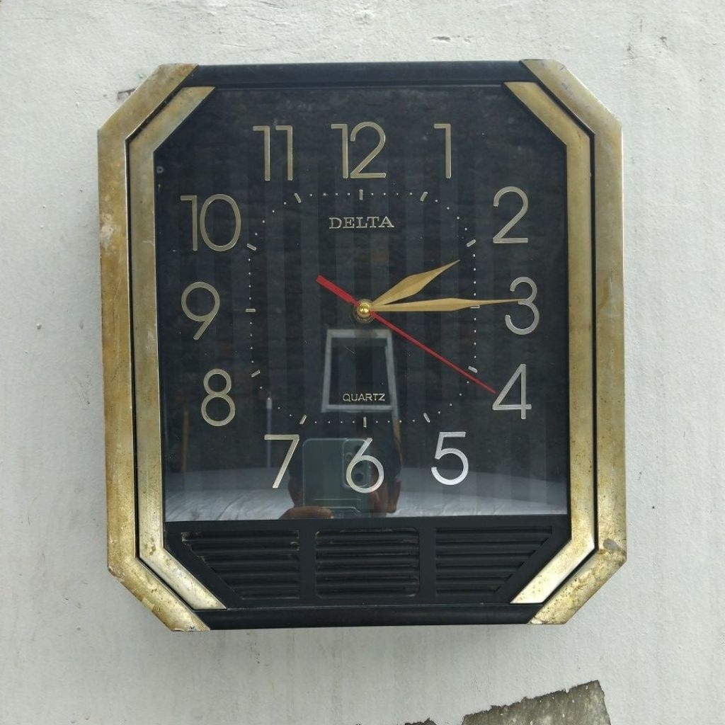 JAM DINDING MELODI JADUL DELTA QUARTZ