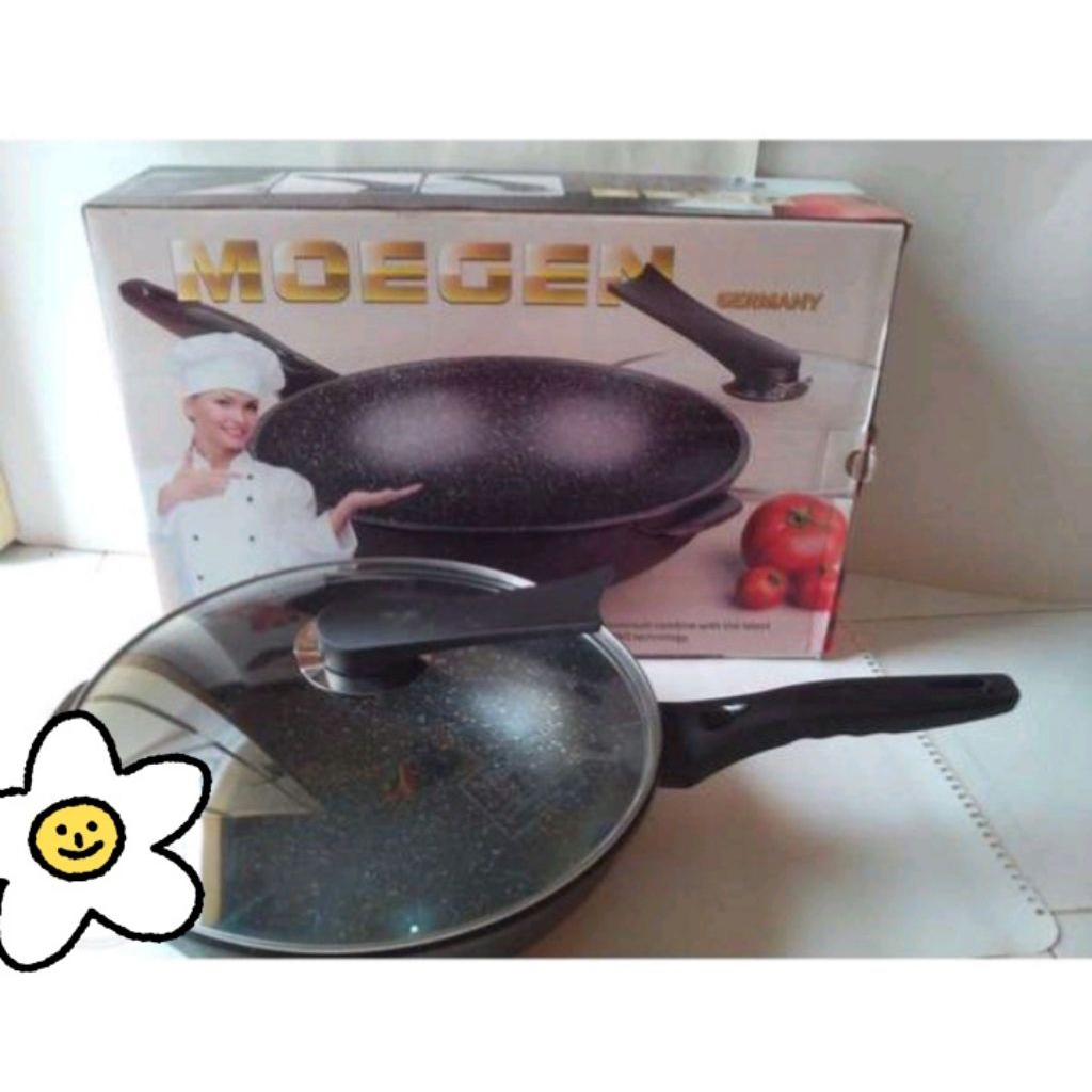 Wajan Anti Lengket Wok Pan Moegen 30 CM Dengan Tutup Kaca - Anti Bakteri, Anti Gores, Penyebaran Pan