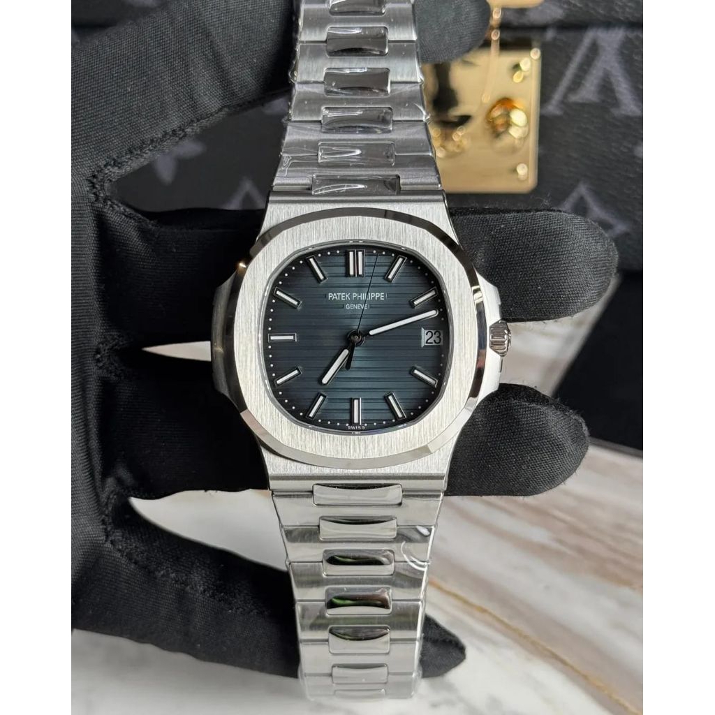 Jam Tangan Pria Patek Philippe Nautilus Stainless Steel – Elegan Sporty Automatic