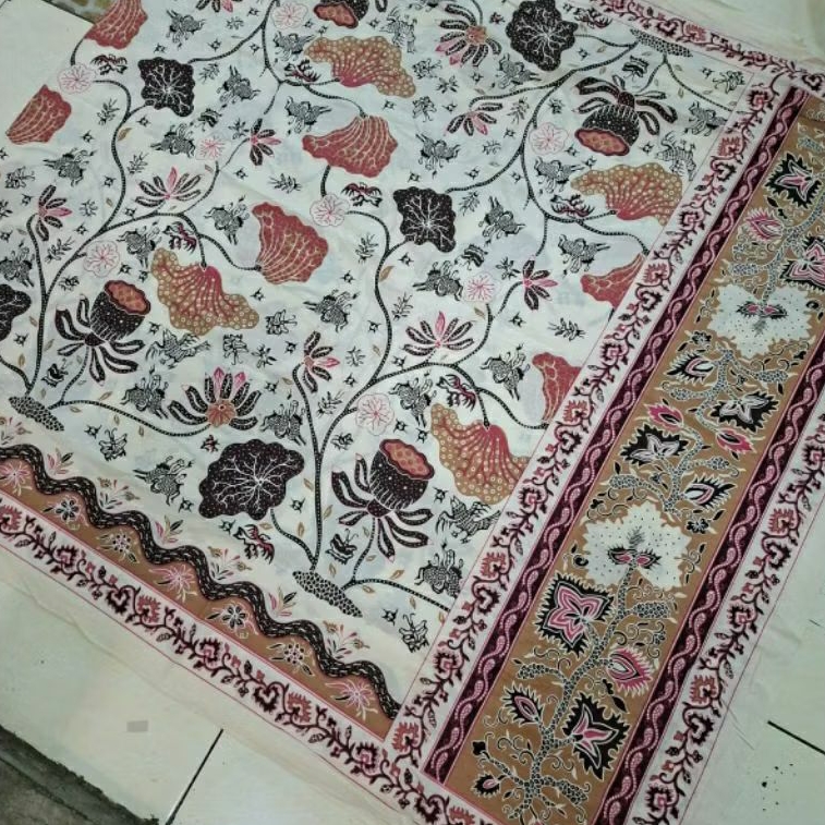 TERLARIS (ORIGINAL) KAIN BATIK LAWEYAN SOLO BUNGA TERATAI PINK COKLAT MUDA DASAR PUTIH NEW VERSION