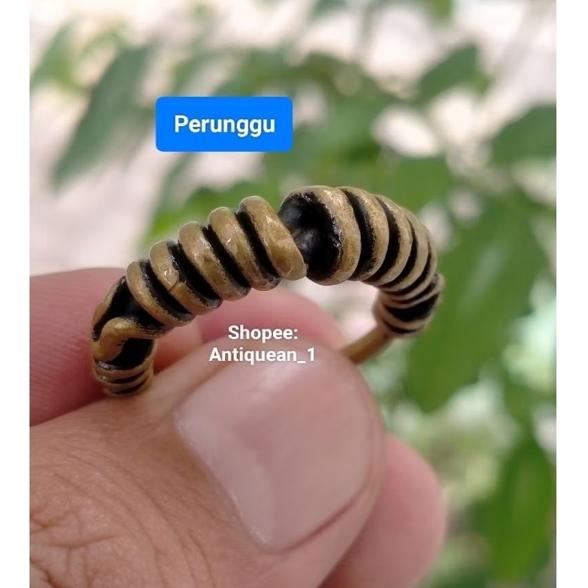 Cincin perunggu kuno sepuh motif lilit temuan sungai 25
