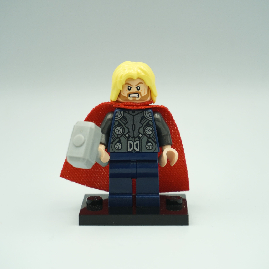 Lego Minifigure Thor sh170 Part Out 76303 Original