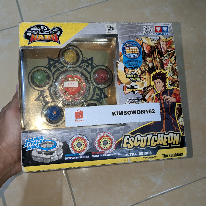 Beyblade Auldey Infinity Nado Escutcheon Original [ NOS ]