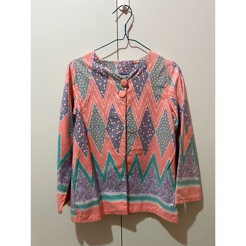 Outer Batik Wanita Modern | Preloved