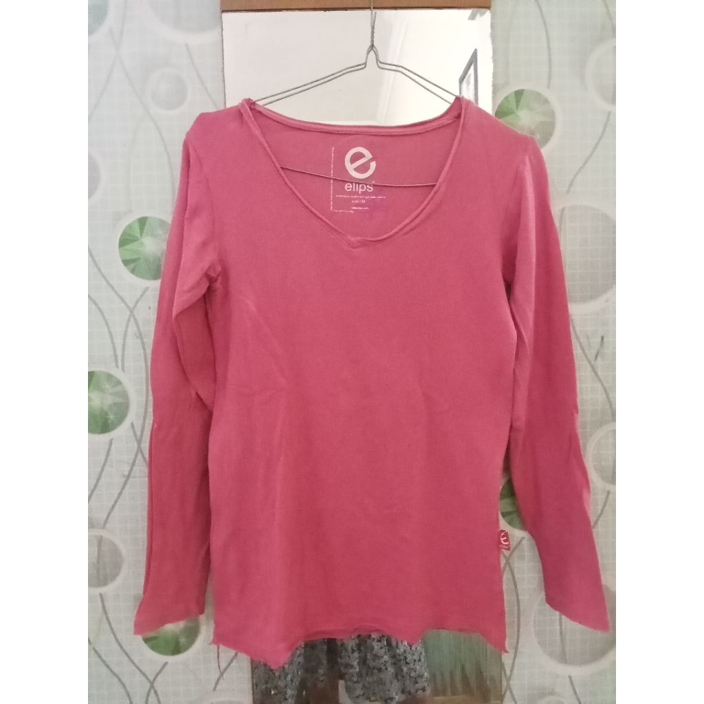 PRELOVED KAOS LENGAN PANJANG ELIPS