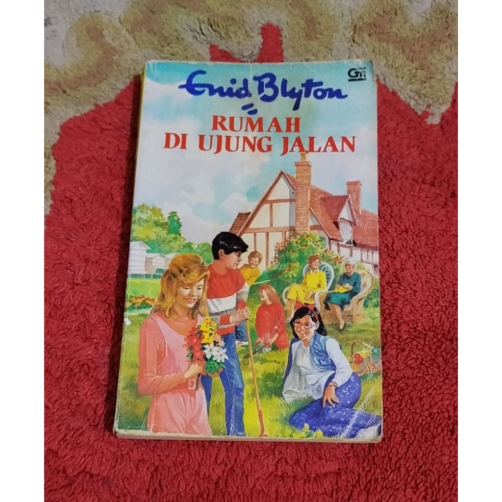Novel Enid Blyton langka "Rumah Di Ujung Jalan" 100%ORI preloved