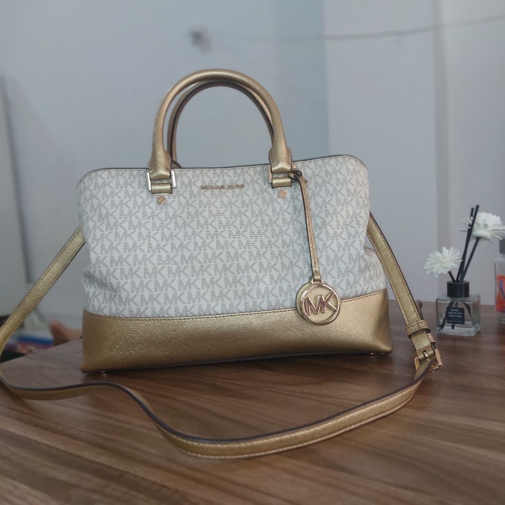 Preloved Michael Kors Savannah Satchel Signature Gold Vanilla VVGC