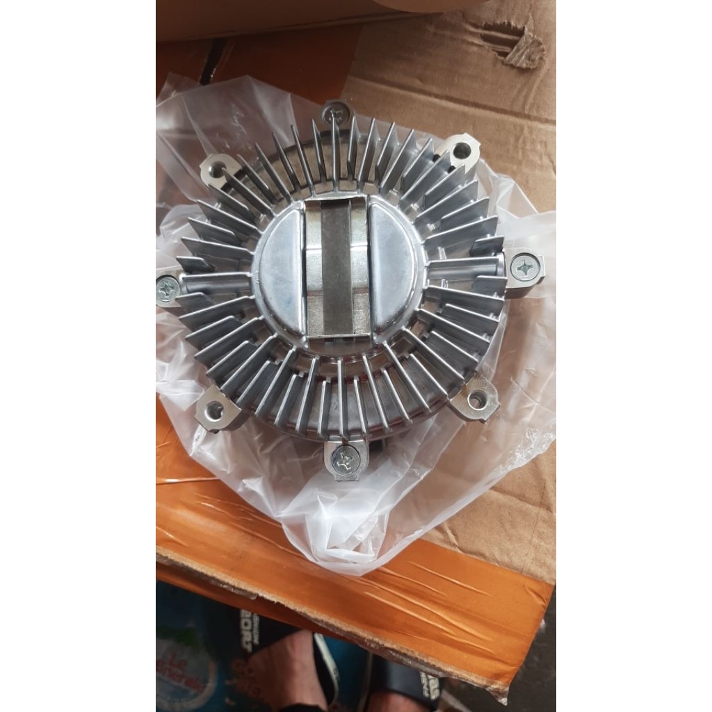 clutch fan isuzu elf nkr/nmr 71