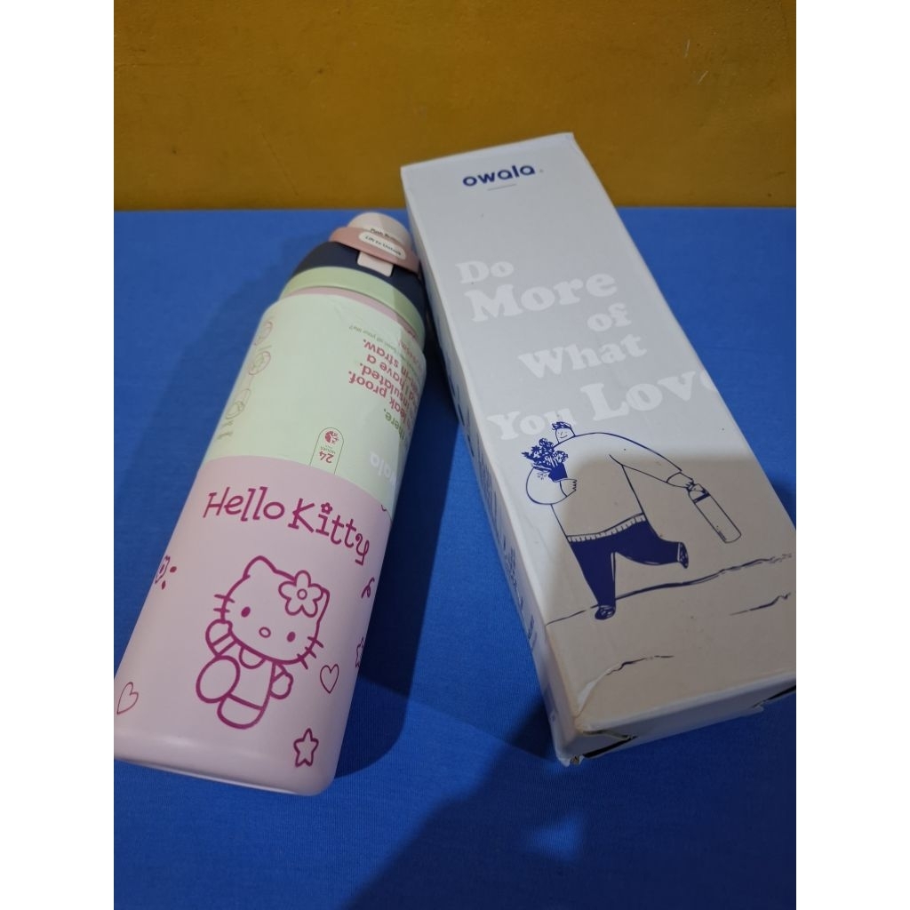 Tumbler Owala Hello Kitty 32 Oz/945 ml