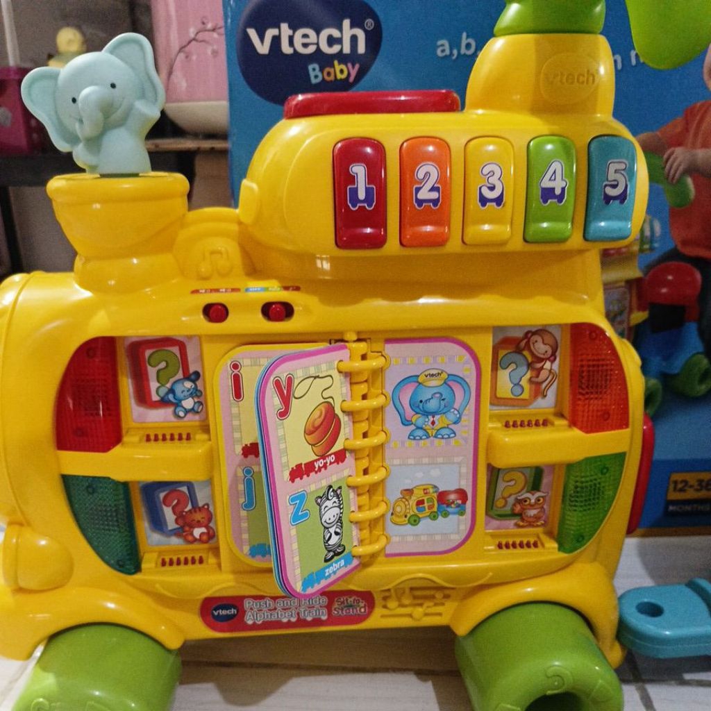VTECH Sit To Stand Alphabet Train Yellow Baru