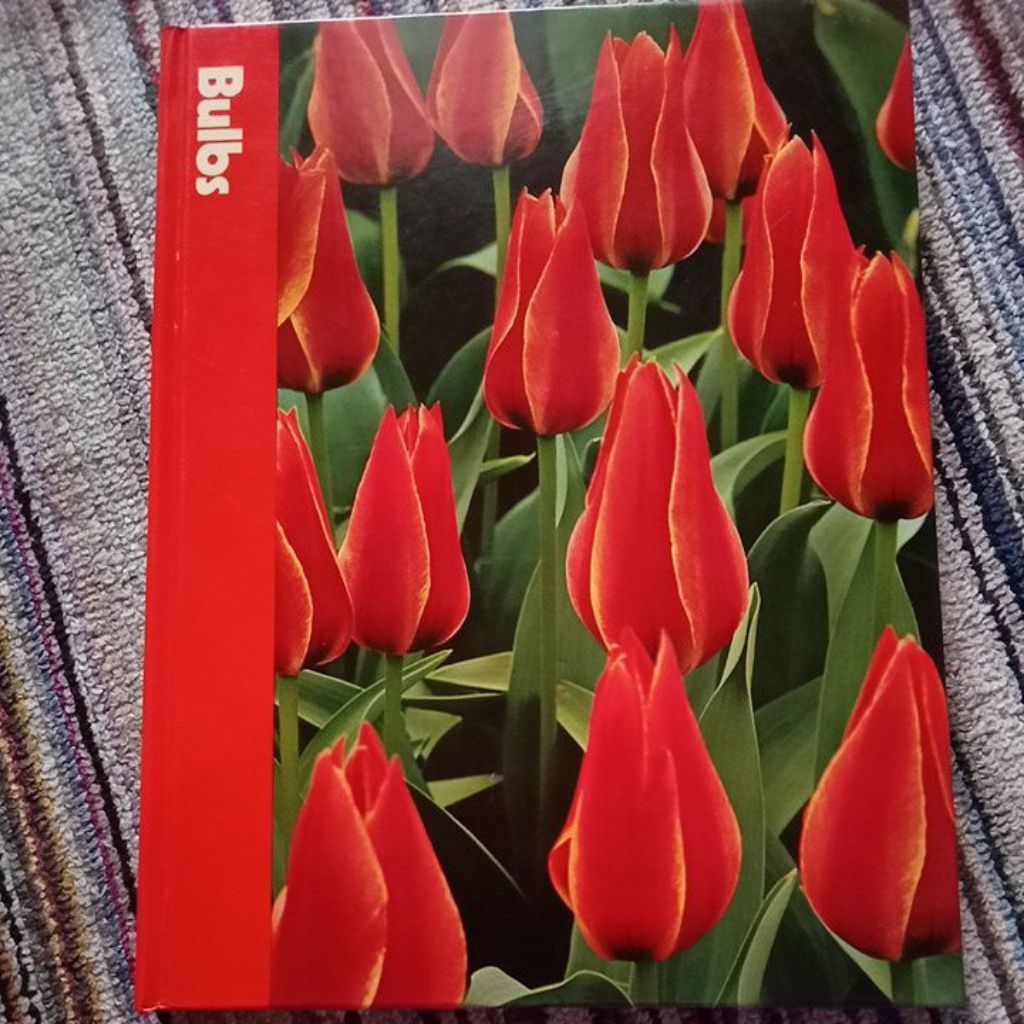 bulbs the time life encyclopaedia of gardening
