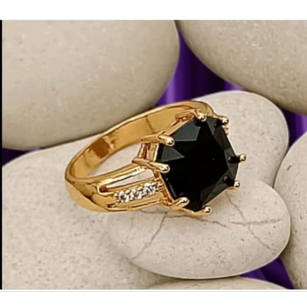 cincin titanium gold motif batu permata hitam Anti Karat anti luntur lapis emas 24k perhiasan wanita